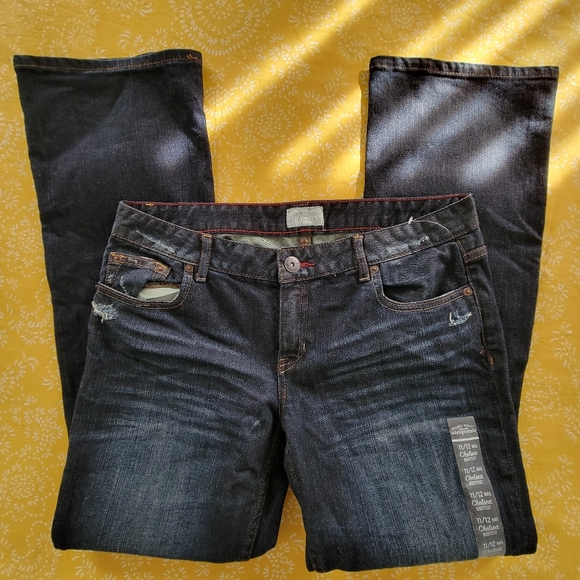 Aeropostale- Chelsea Bootcut Distressed Jeans - Picture 3 of 13